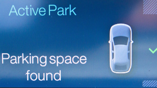 Rühelled a parkolást? Van megoldás! - az Active Park Assist