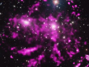 Plazmakarral integet a kozmikus óriás