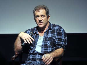 Joe Eszterhas szerint Mel Gibsonnak segítségre van szüksége