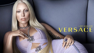 Donatella Versaceként pózol Lady Gaga