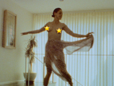 Rose McGowan meztelen tánc közben villant fazont