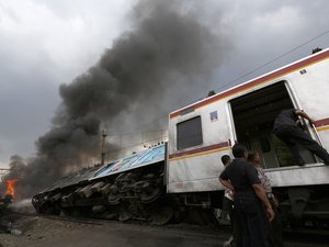 Súlyos vonatbaleset Indonéziában