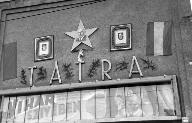 Jókora vörös csillag virított a 20. kerületi Török Flóris utca 76. szám alatt található Tátra mozi épületén is 1949-ben