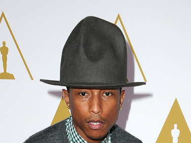 16 bizarr kép Pharrell kalapmániájáról