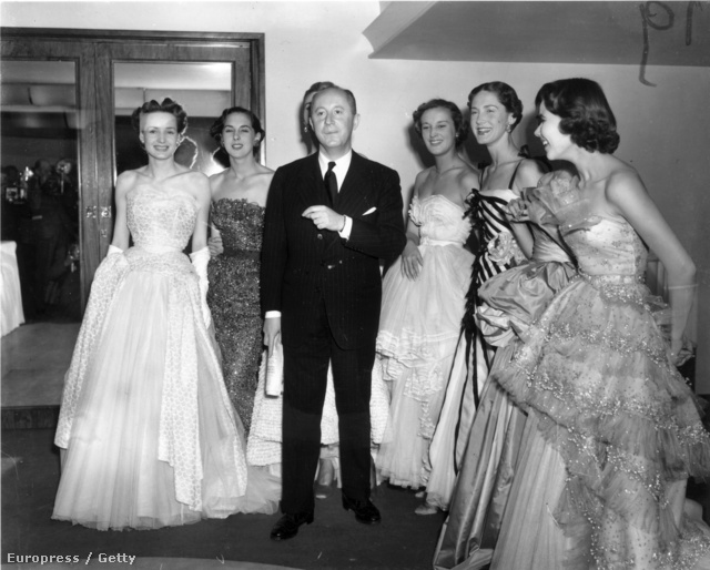 1950: a háború utáni idők puritán öltözködésének Christian Dior vetett véget az 50-ben bemutatott kollekciójával és a New Lookkal.