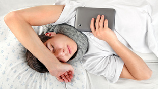 Az alvásban is segít az okostelefon