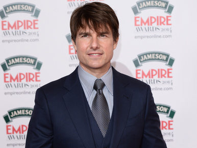 Tom Cruise haja borzalmasan béna