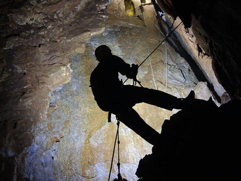 Itt az első videó a legmélyebb magyar barlangból