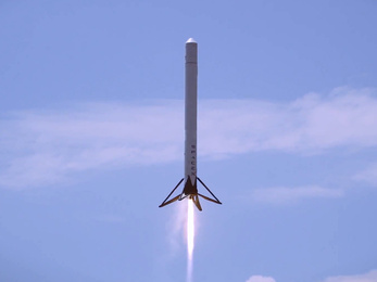 Így lebeg a SpaceX rakétája