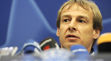Klinsmann kétmilliárdot követel a Bayerntől