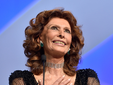 Sophia Lorennek 80 évesen is olyan az alakja, mint egy Barbie-nak