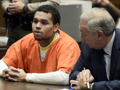 Chris Brownt mégis kiengedték a börtönből