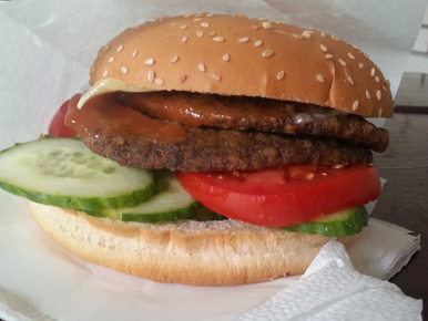 Bréking: normális hamburger a bazársoron
