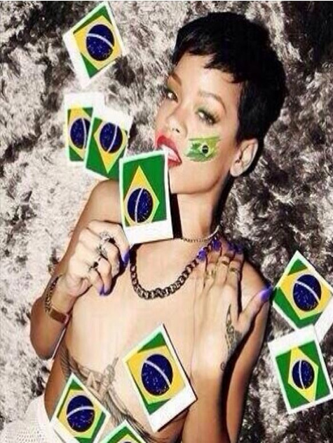 Rihanna félmeztelenül szurkolta ki a brazil továbbjutást