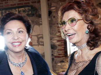 Sophia Loren és Whoopi Goldberg rettenetesen megöregedtek