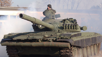 Csehországba viszik az eladott tankokat