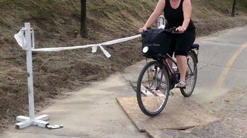Biciklis ügyességi pályát építettek a Rákóczi hídra