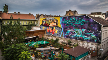 600 m²-es tűzfalra festettek a Kazinczy utcában