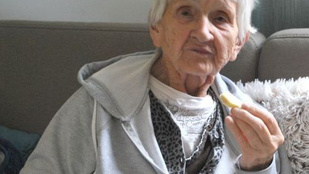 Holtan találták meg az eltűnt 90 éves asszonyt a MÁV kórházban