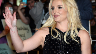 Britney Spears találkozott a hasonmásával, de melyikük az?