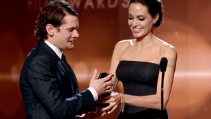Angelina Jolie feketében volt dögös