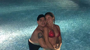 Diego Maradona rámarkolt nője puncijára