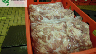 Milliós büntetést kaphat a romlott húst tároló nagykereskedés