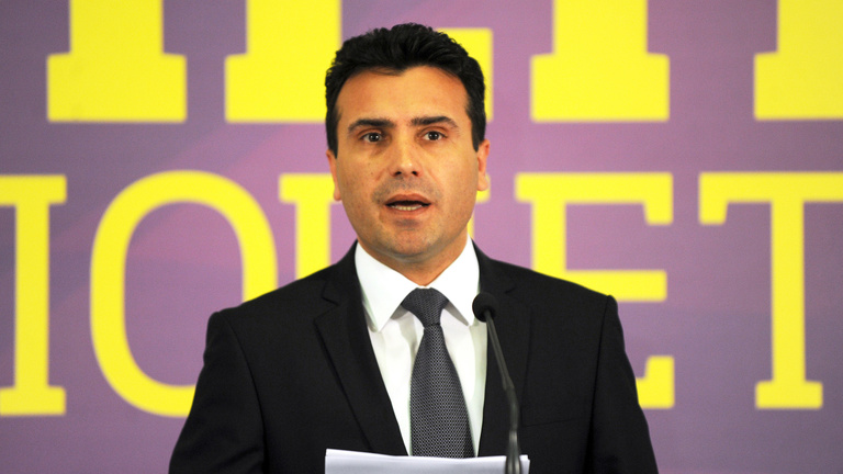 Államcsínnyel vádolják a macedón ellenzék vezetőjét