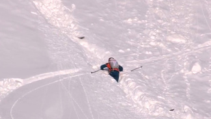 Ezúttal profi síelőt sodort el egy lavina az Alpokban