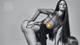 Kendall Jenner üdítő változatossággal dobja fel a mellmutogatását