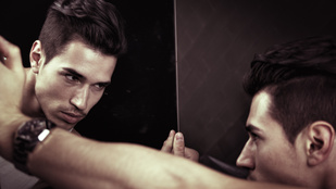 Most már hivatalos: a férfiak a narcisztikusabbak