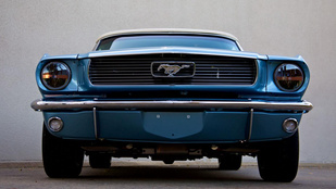 Revology: ős-Mustang szupermodern kivitelben