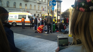 Négy embert ütöttek el a Deák Ferenc téren