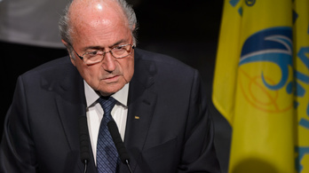 Kiszámoltuk, hogy bukhatna meg Blatter, a válasz: sehogy