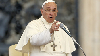 Ferenc pápa: Egy szemétdomb lett a Föld
