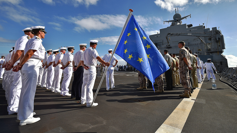 Indulhatnak az EU-s hadihajók a Földközi-tengeren