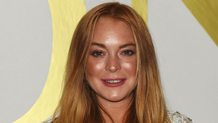 Lindsay Lohannak puffadt a feje, így a mosolygás is nehezen megy