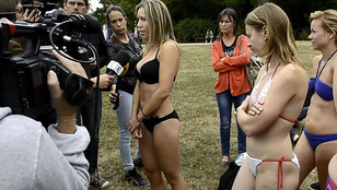 Vetkőzési hullámot indított egy bikinije miatt megvert nő