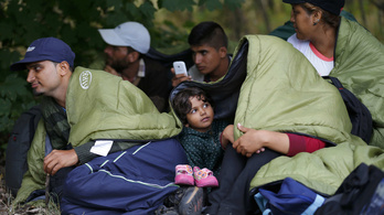 Több mint négyezer migránst fogtak el a hétvégén