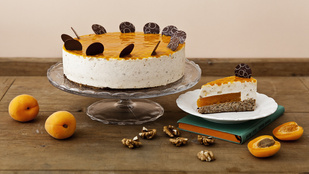 Sárgabarack-pálinkás karamelltorta lett az év tortája, a barackos buboréktorta pedig a cukormentes tortája