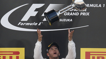 Hamilton az első körben megnyerte a Japán Nagydíjat