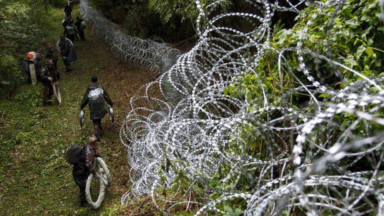 Jöhet a határzár a horvát határon, elhárultak a jogi akadályok