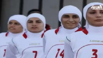 Az iráni női válogatottban férfiak játszottak