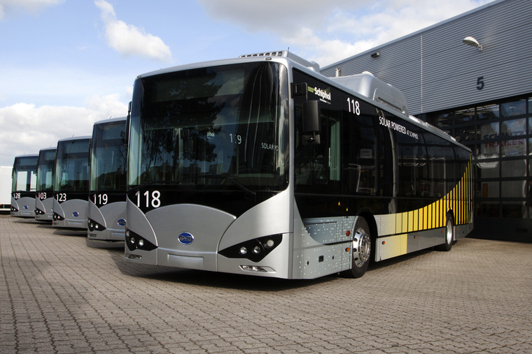 A schipholi repülőtéren az összes busz BYD K9 (fotó: BYD)