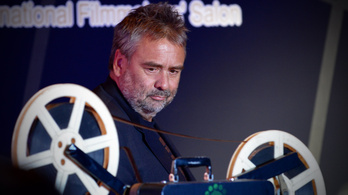 Luc Besson plagizált, félmillió eurója bánja