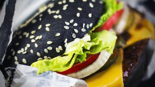 A fekete hamburger bizarr mellékhatásán parázik fél Amerika