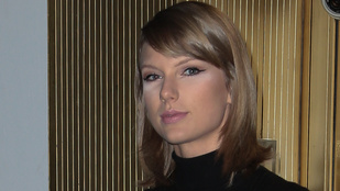 Taylor Swifttel is megtörtént a klasszikus sminkbaleset