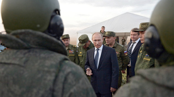 Putyin nagyszabású hadgyakorlatba kezdett