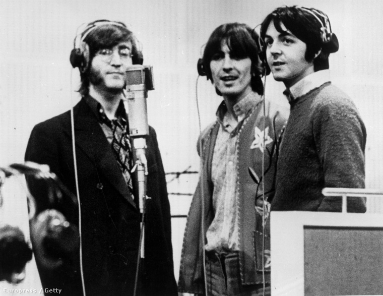 Lennon, Harrison és McCartney az 1968-as Sárga tengeralattjáró című rajzfilm szinkronizálása közben.