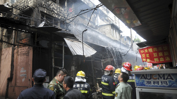 Gázrobbanás egy kínai étteremben: 17 halott